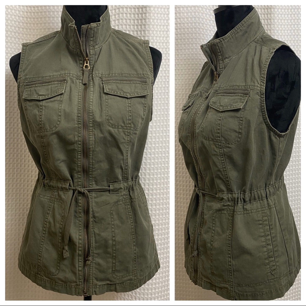 🛑SOLD🛑New Day Utility Vest Jacket Army Green